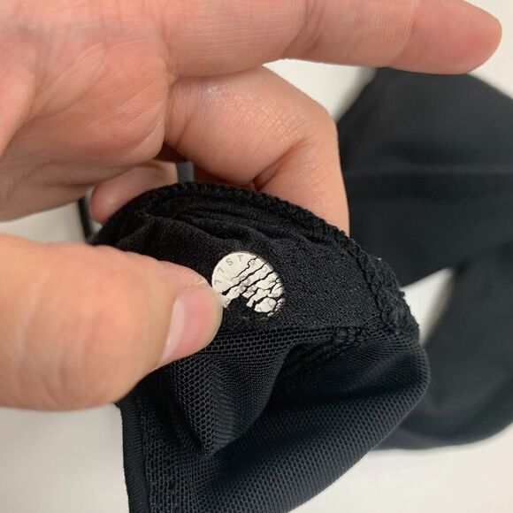 Lululemon Strappy Sports Bra Womens 8 Black Criss Cross Back Unpadded *READ - Picture 10 of 12